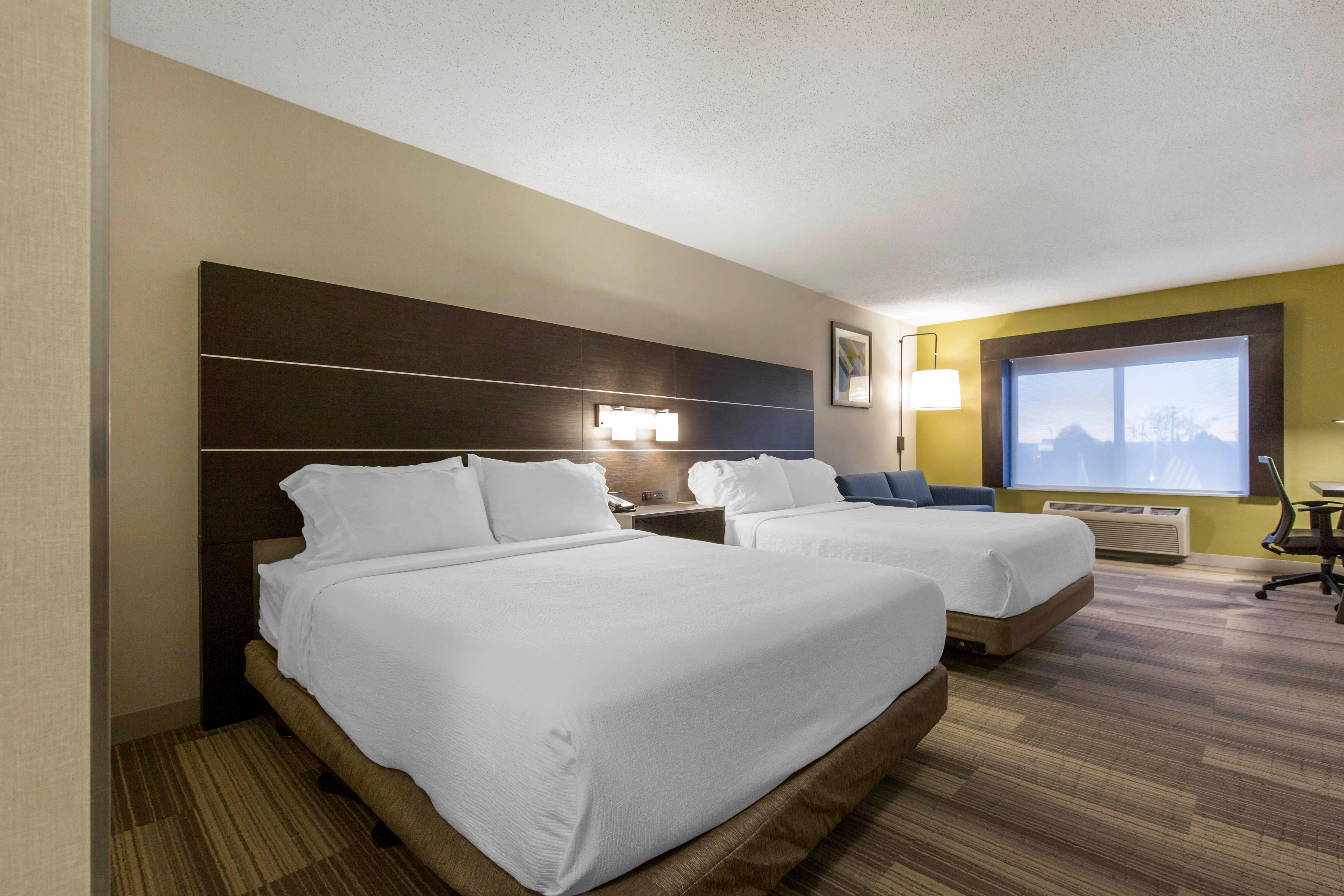 Holiday Inn Express And Suites Chicago West - St Charles By Ihg Saint Charles Exterior photo
