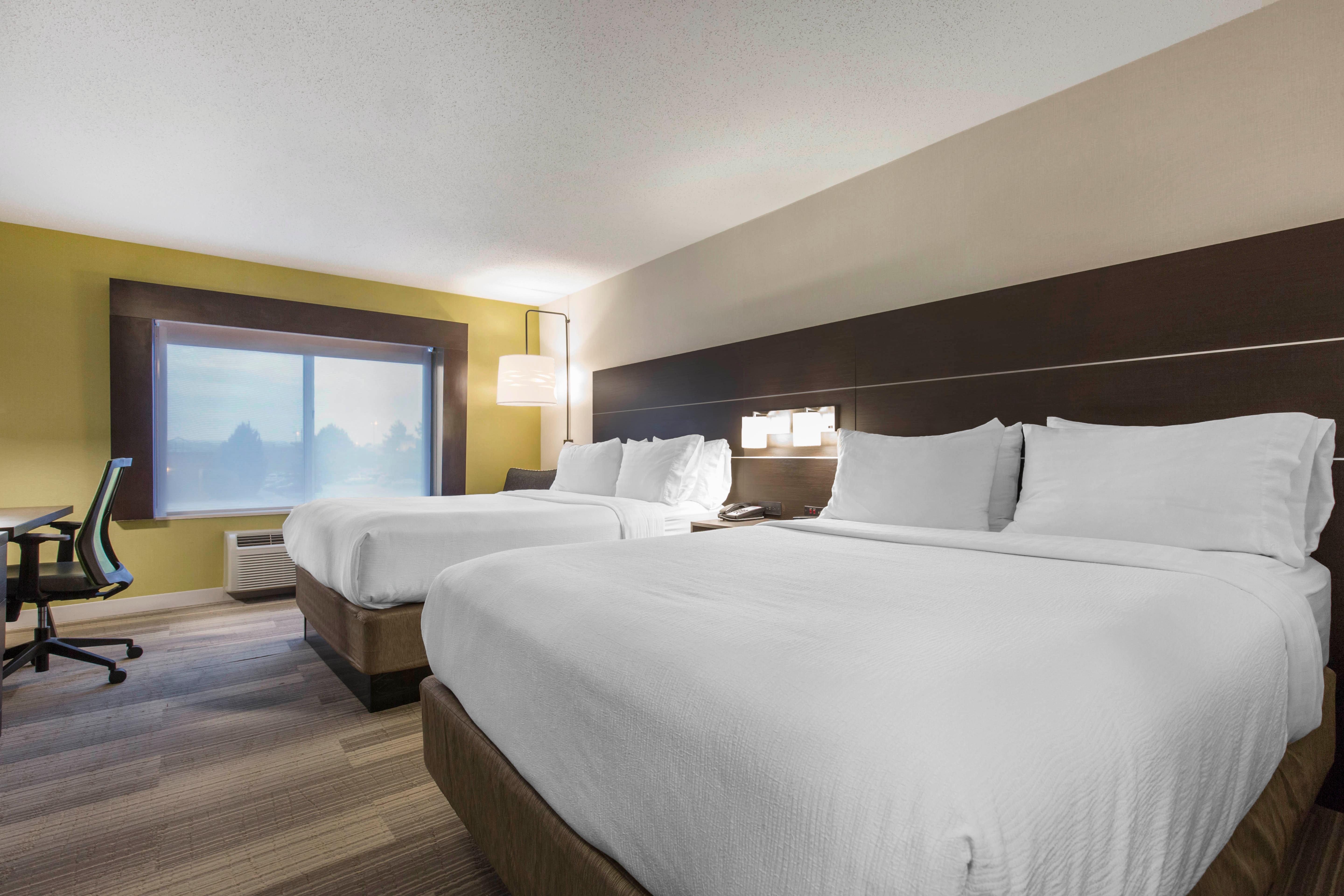 Holiday Inn Express And Suites Chicago West - St Charles By Ihg Saint Charles Exterior photo